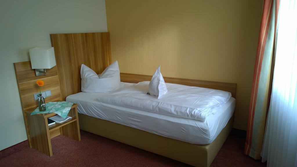 Weinhotel Rose Volkach Szoba fotó