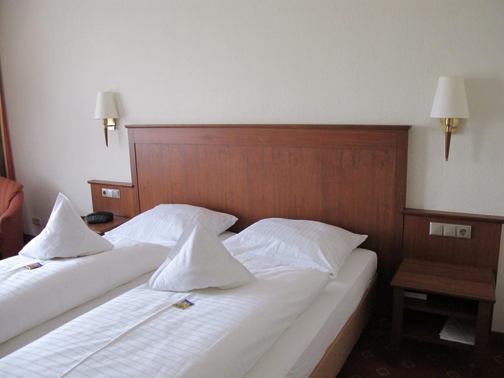 Weinhotel Rose Volkach Szoba fotó
