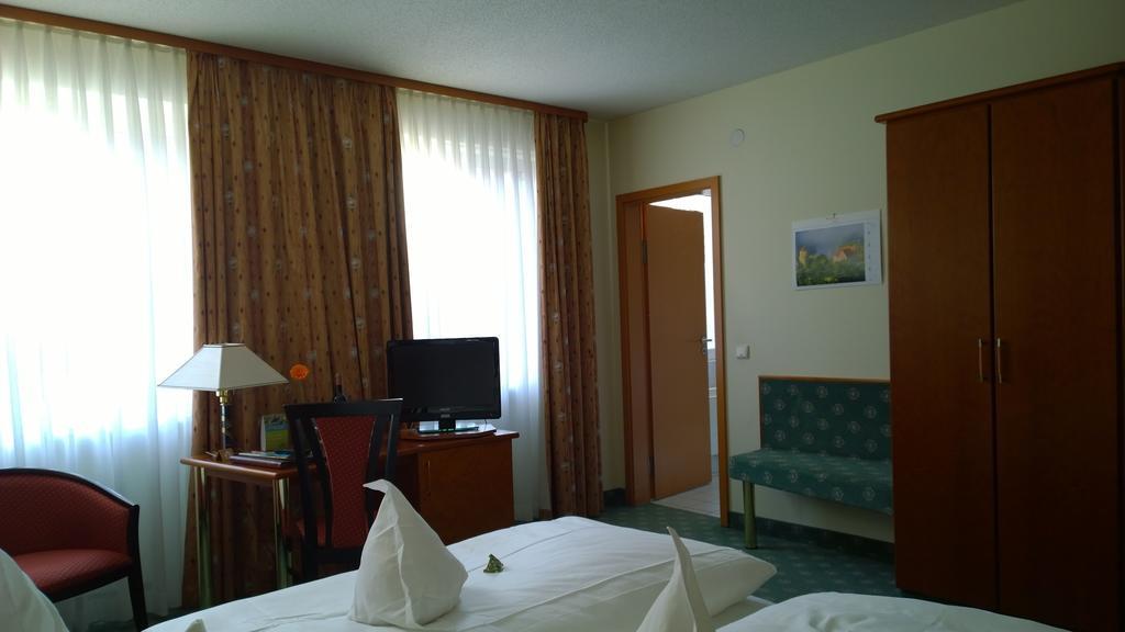 Weinhotel Rose Volkach Szoba fotó